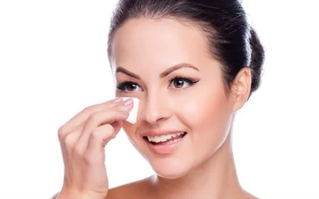 5 Tips to get rid of Dry Flaky Skin in Winters